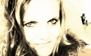 ​Farah Chaoui  expose ses œuvres  à  Marrakech