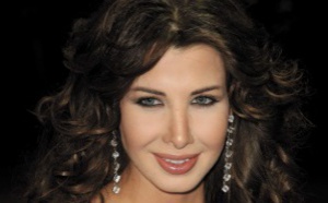 ​Nancy Ajram réalise le rêve d’une petite fille atteinte de cancer