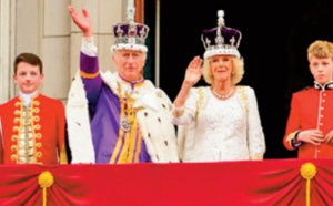 Charles III couronné en grande pompe à Londres