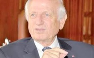 André Azoulay reçoit le Prix Nord-Sud