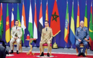 SAR le Prince Héritier Moulay El Hassan préside à Kénitra la cérémonie de sortie de la 23ème promotion du Cours Supérieur de Défense et de la 57ème promotion du Cours Etat-Major