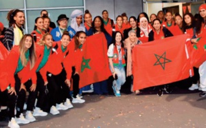 Bain de foule pour les Lionnes de l’Atlas aux alentours de l’aéroport Mohammed V