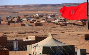 Le drapeau marocain hissé sur les camps de Tindouf