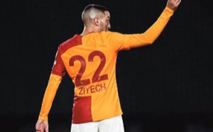 Hakim Ziyech de nouveau buteur