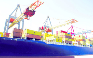 Pour accompagner les jeunes porteurs de projets dans le développement d'activités exportatrices Pour accompagner les jeunes porteurs de projets dans le développement d'activités exportatrices