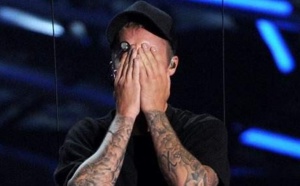 Pourquoi Justin Bieber a pleuré aux MTV Video Music Awards