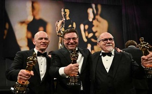 Dans les coulisses des Oscars, les perdants trinquent pour se consoler Dans les coulisses des Oscars, les perdants trinquent pour se consoler