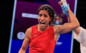 Après l'Afrique, consécration mondiale pour la pugiliste Widad Bertal