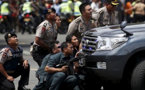 Des assaillants identifiés après les attentats de Jakarta