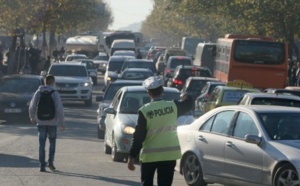 Tirana étouffe sous la pollution
