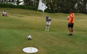 Insolite : Jouer au golf avec les pieds