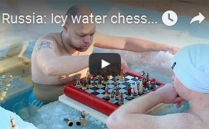 Russie: tournoi d'échecs de l'eau glacée