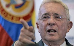 Alvaro Uribe, l'ex-président anti-guérilla condamné par la justice en Colombie