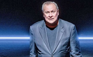 Bob Wilson, un géant de la mise en scène chez lui à Paris