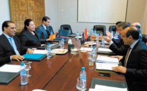 Pour une compétitivité durable et un travail décent Pour une compétitivité durable et un travail décent