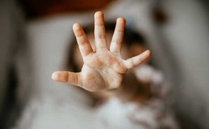 Affaire du viol d’un mineur en situation de handicap au Moussem Moulay Abdellah Amghar: Cinq personnes placées en garde à vue