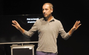 Mohamed El Khatib présente “Finir en beauté” à Essaouira