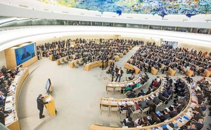 La répression des voix dissidentes et l'instrumentalisation des “réfugiés” à Tindouf dénoncées devant le CDH