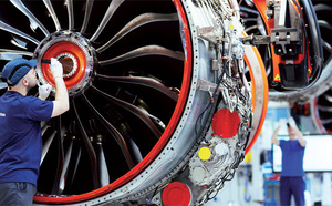 Le vice Premier ministre égyptien salue l'expérience réussie du Maroc dans les domaines de l'industrie automobile et de l'aéronautique