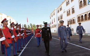 L’Inspecteur Général des FAR s’entretient avec le Chef d’Etat-Major de l’Armée de terre rwandaise