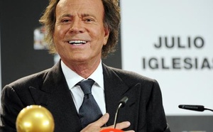 Julio Iglesias sort du silence et dément les accusations "absolument fausses" d'ex-employées