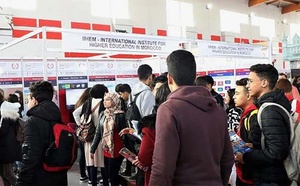 Plus de 15 000 personnes ont visité le Forum des études à l'étranger