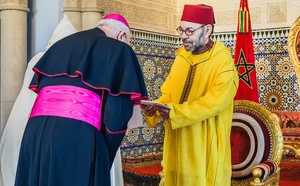 SM le Roi reçoit à Rabat plusieurs ambassadeurs étrangers