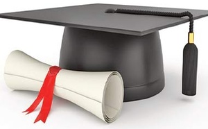 Sofia Lamssadaq soutient avec brio sa thèse de doctorat