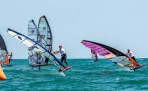 Remise des prix aux vainqueurs du 4ème Championnat International "Wave Classic Moulay" de Windsurf