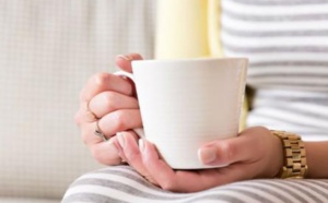 Boire son café ou son thé très chaud peut causer un cancer de l'œsophage