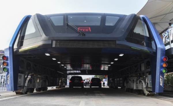 Le bus chinois du futur, trop beau pour être vrai