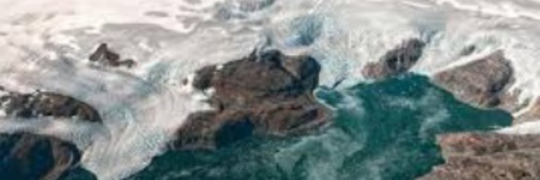Les glaces du Groenland fondent plus vite qu'estimé