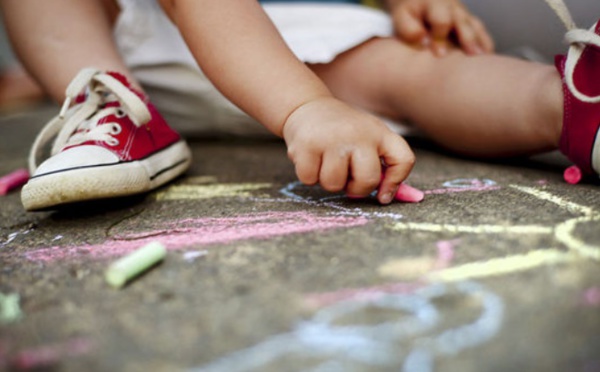 Le stress vécu dans l'enfance accélérerait le vieillissement