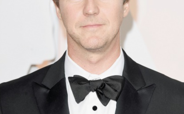 Les acteurs brillamment diplômés de l'Université : Edward Norton