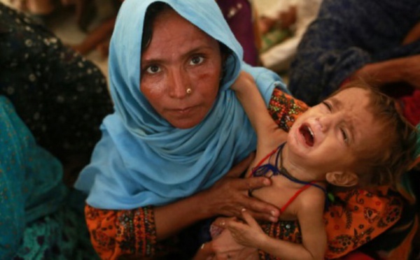 Au Pakistan, l'allaitement détrôné avec de dramatiques conséquences