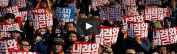 Des manifestations demandant la démission du président de la Corée du Sud