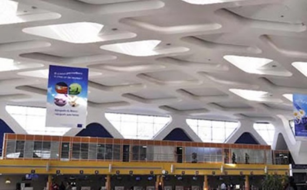 Remise d'accréditations carbone aux aéroports Casablanca Mohammed V et Marrakech-Menara