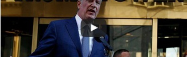 Le maire de New York veut protéger les immigrés contre Donald Trump