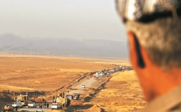 Témoignage : La vie clandestine dans le Mossoul de l'EI, sous l’abaya, la robe de mariée