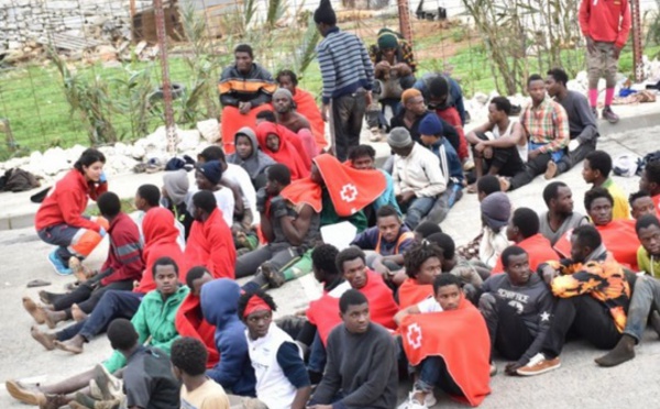 400 migrants forcent le passage de Sebta