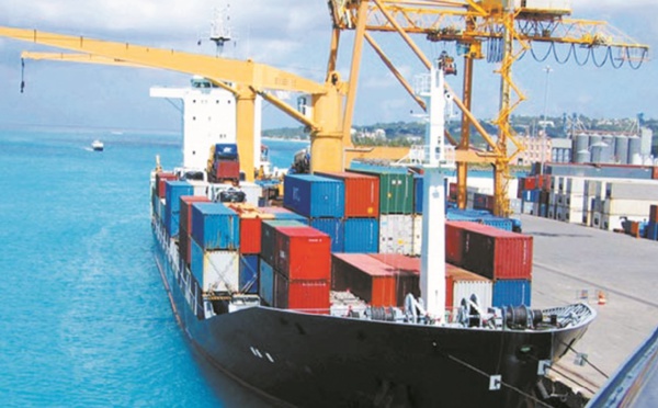 Hausse des importations des biens et services