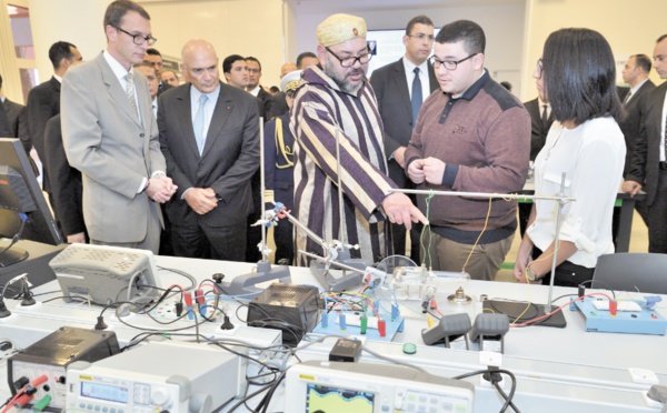 SM le Roi inaugure la plateforme internationale “Green Energy Park” et l’Université Mohammed VI Polytechnique à la ville verte de Benguerir