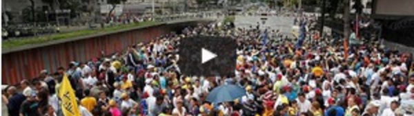 2 000 Vénézuéliens exigent des élections anticipées
