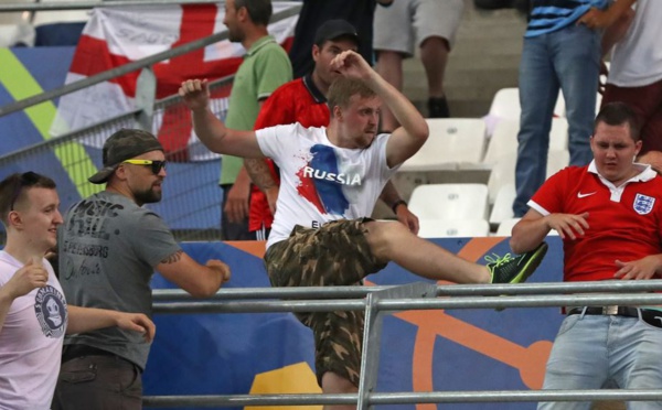 ​Les hooligans russes promettent un "festival de violence" au Mondial