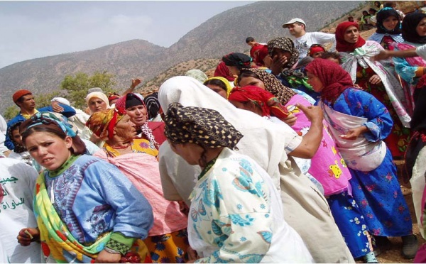 La caravane des femmes africaines crée une association à Aït M’hamed