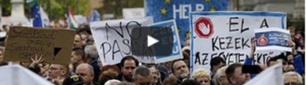 Des dizaines de milliers de Hongrois dans la rue contre la loi anti-Soros