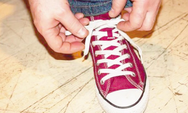 Pourquoi les lacets se défont-ils ?