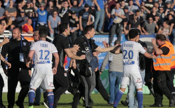 Spectacle consternant à Bastia, belle fête à Marseille