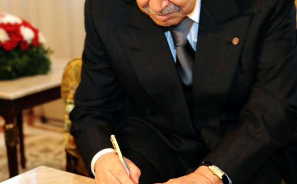 Onze candidats en lice à la présidentielle algérienne : Bouteflika monte au créneau