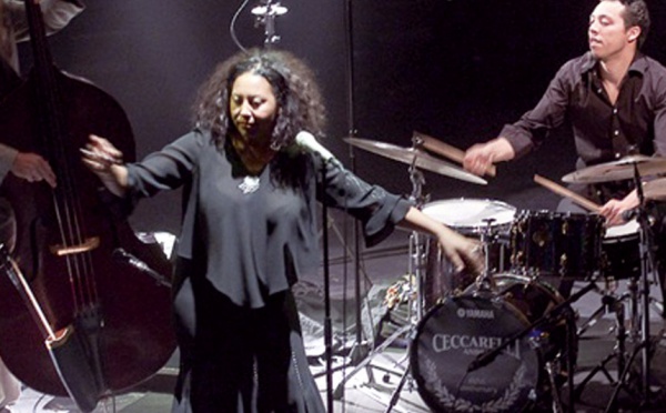 Quatre nouveaux singles d’Elisabeth Kontonamou : Le grand retour de «l’enfant de l’univers»